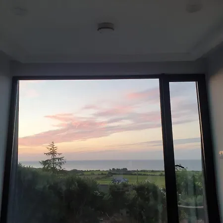 Tara Hill Estate בית נופש