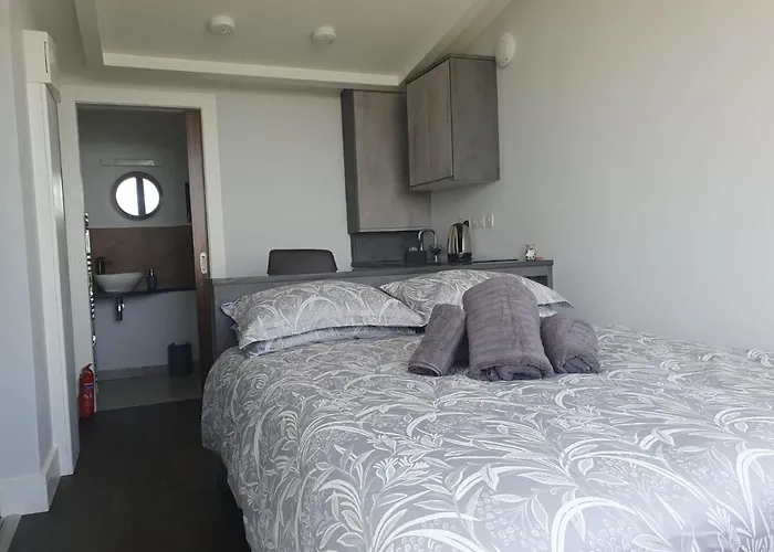 Tara Hill Estate 펜션