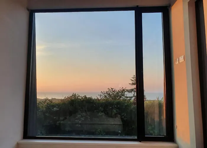 Tara Hill Estate 고리